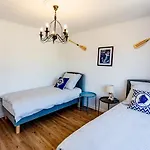 Hostel Hostel&apartments *