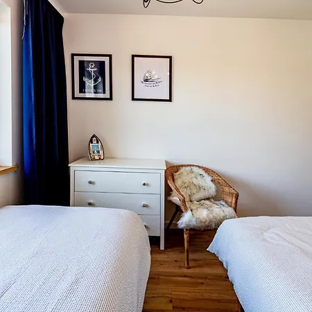 & * Колобжег